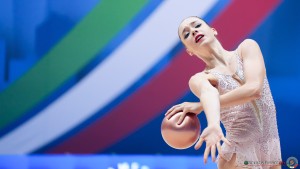 aa q novakova nikola cze sfe07122 copia simone ferraro ph